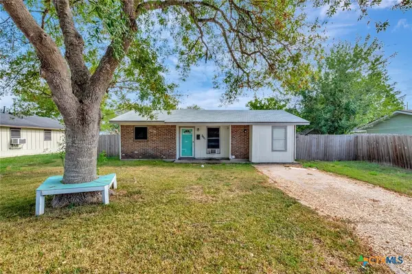3401 Woodlawn Street, Victoria, TX 77901