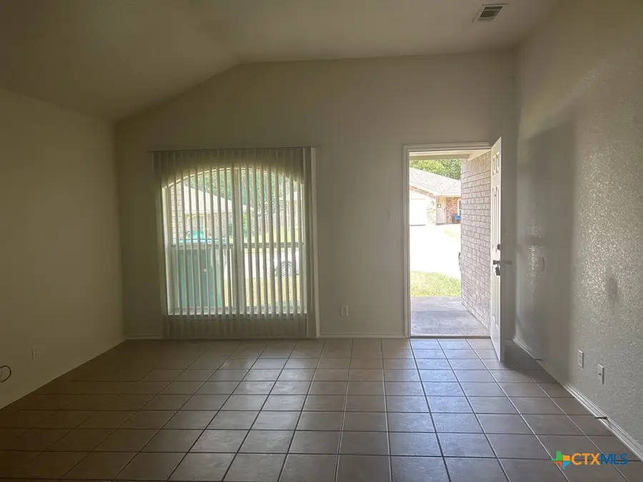 306 Jeff Gordon Drive, Harker Heights, TX 76548 - Image #3