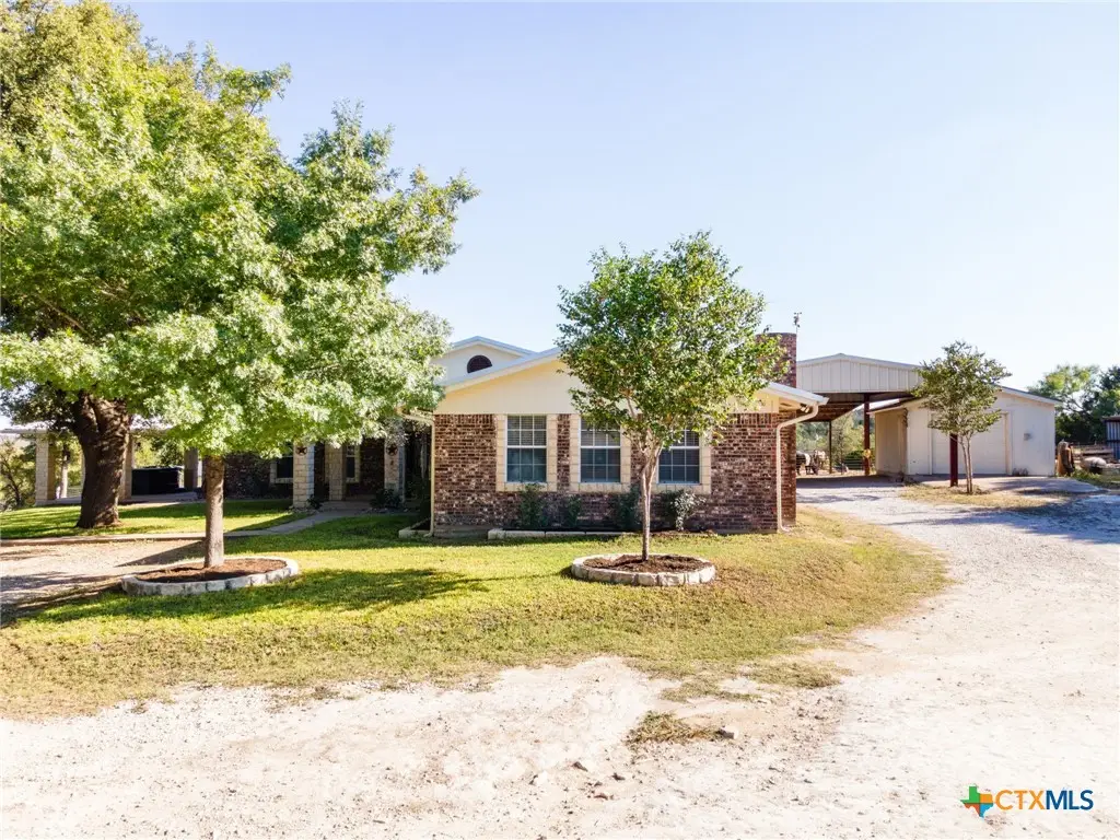 207 County Road 4492, Kempner, TX 76539 - Image #1