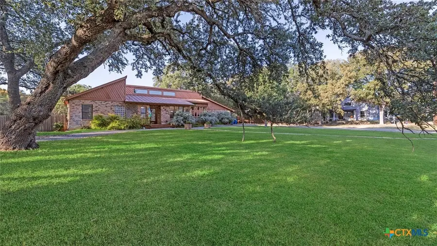 9521 Sumac Circle, San Antonio, TX 78266 - Image #3