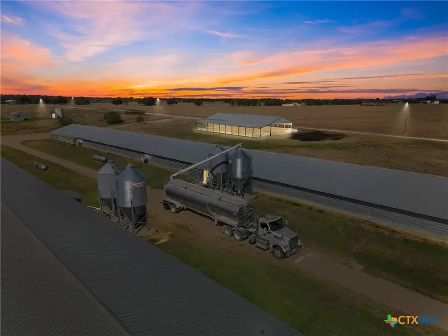 6492 State Highway 304, Harwood, TX 78632 - Image #2