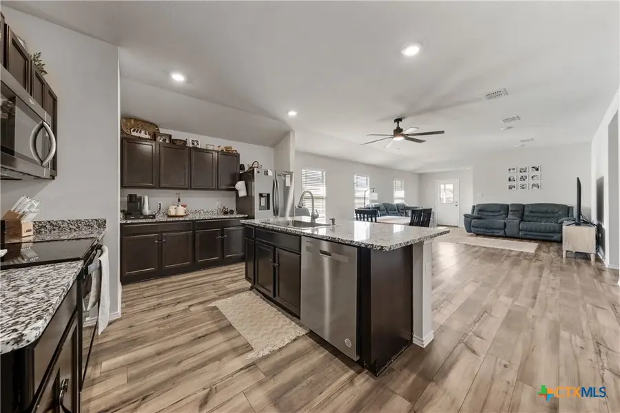 1084 Velvet Court, Troy, TX 76579 - Image #2