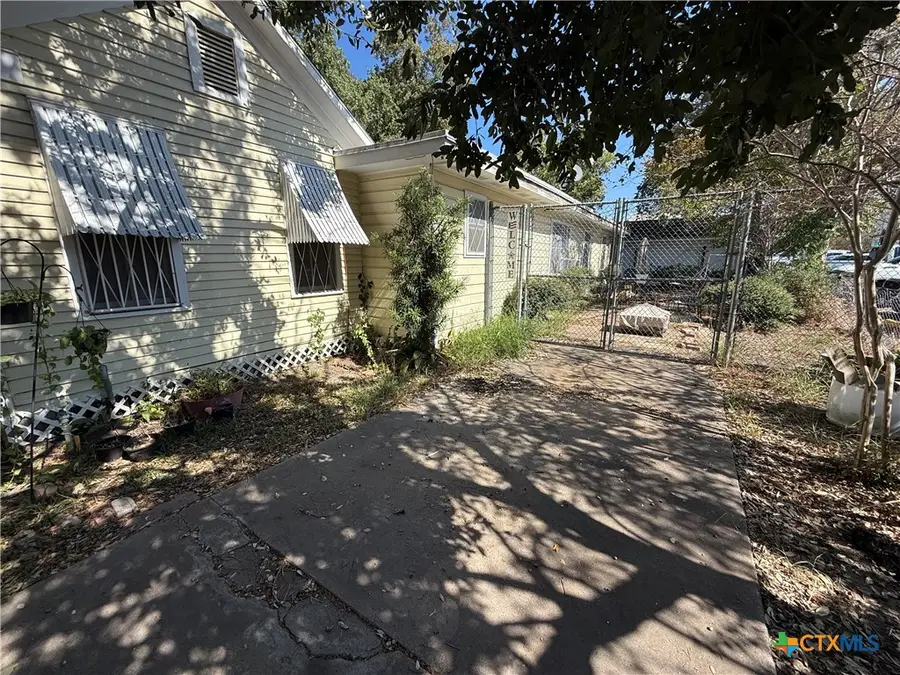 1404 N Wheeler, Victoria, TX 77901 - Image #2