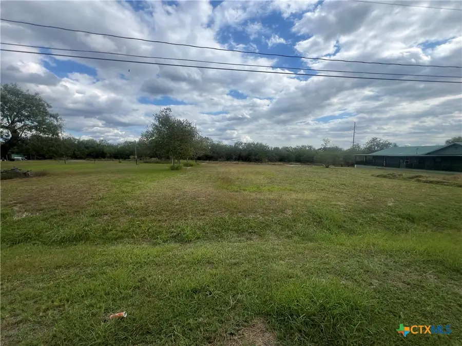 1005 Bayou Street, Refugio, TX 78377 - Image #2
