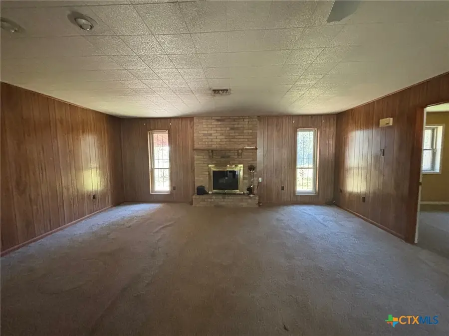 205 Lariat Lane, Victoria, TX 77901 - Image #3