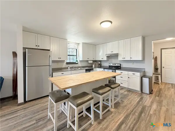 1647 Westview Court Drive, Canyon Lake, TX 78133