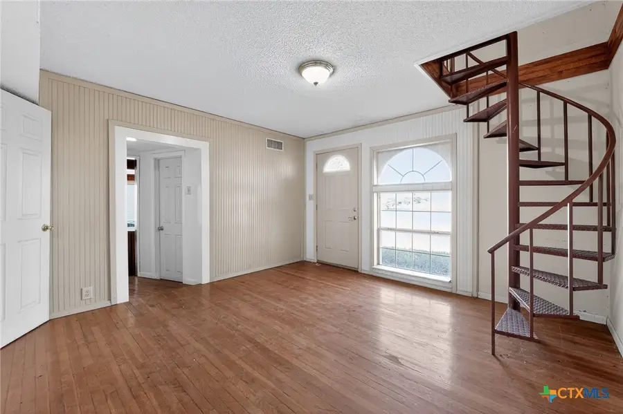 205 Lakewood Drive, Gatesville, TX 76528 - Image #3