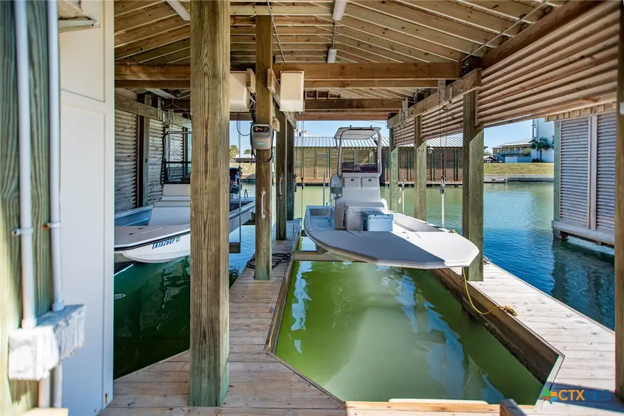 507 S 7th Street, Port Oconnor, TX 77982 - Image #2