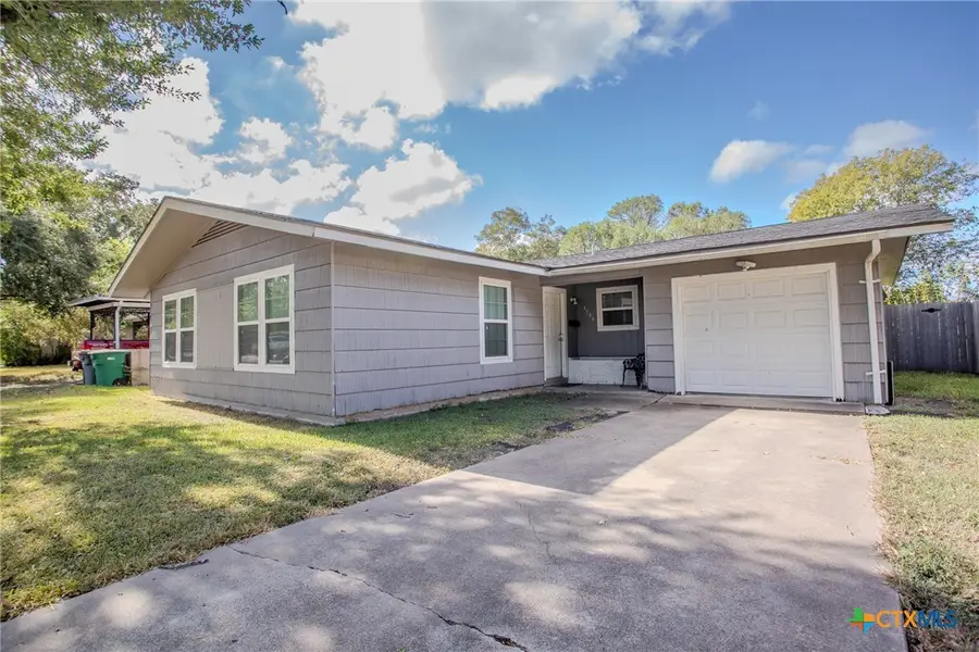 3509 Redwood Drive, Victoria, TX 77901 - Image #2