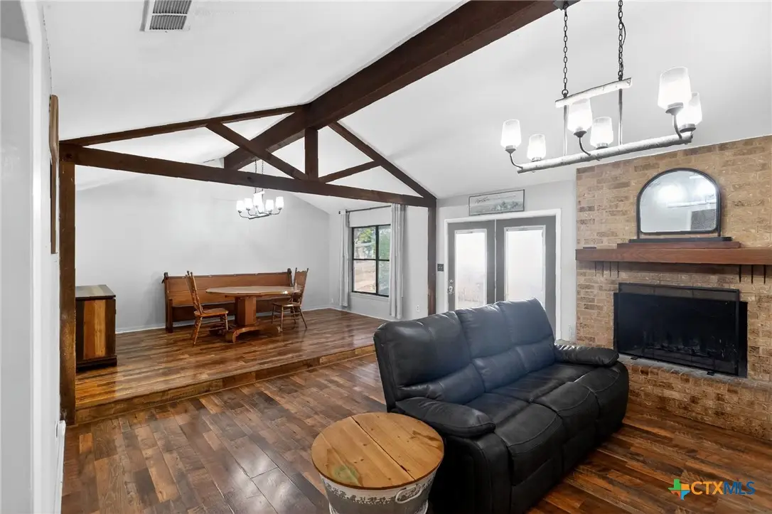 722 Stagecoach Trail, San Marcos, TX 78666 - Image #1