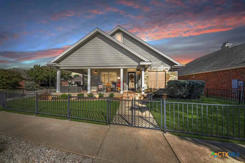 2252 Cotton Boulevard, New Braunfels, TX 78130 - Image #1