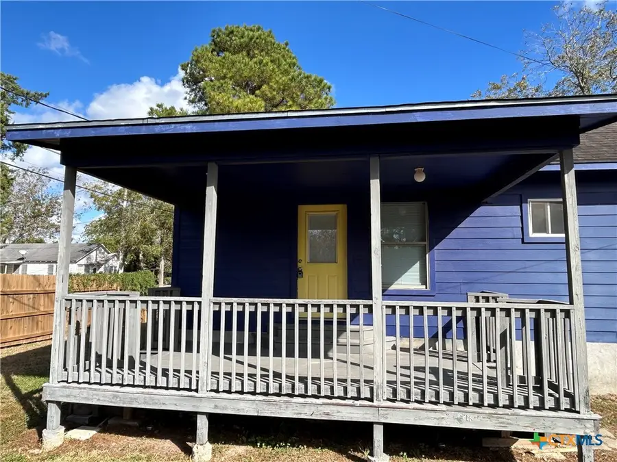 1017 W Nueces Street, Victoria, TX 77901 - Image #2