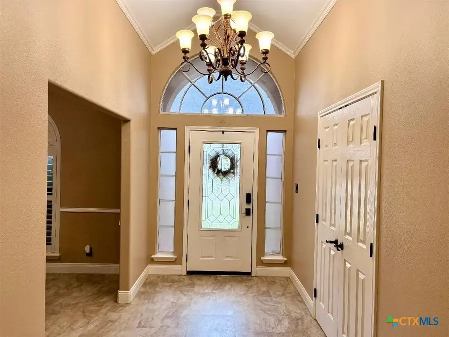 116 Northampton Circle, Victoria, TX 77904 - Image #2