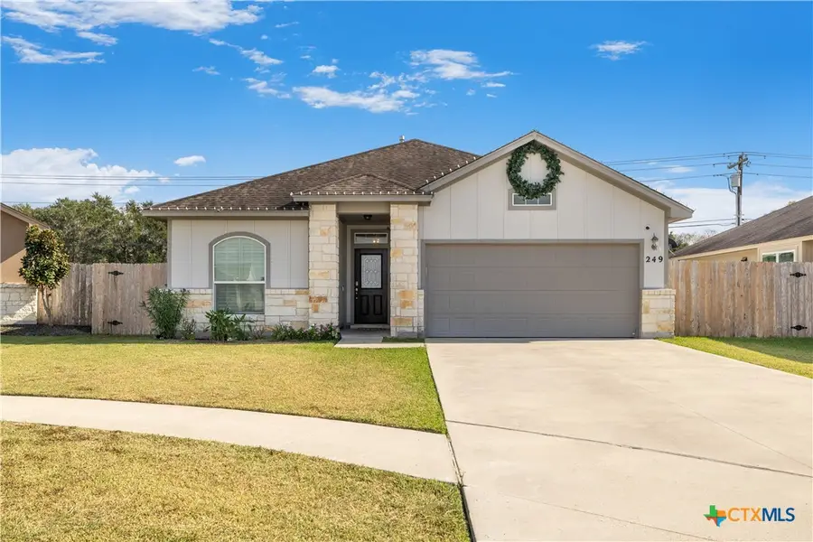 249 Cobble Stone Court, Victoria, TX 77904 - Image #2
