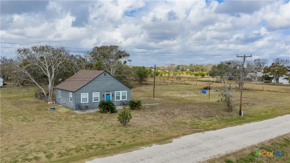 1296 Brownson Road, Victoria, TX 77905 - Image #1