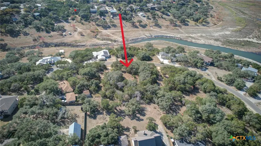 915/935 Five Oaks Circle, Canyon Lake, TX 78133 - Image #2