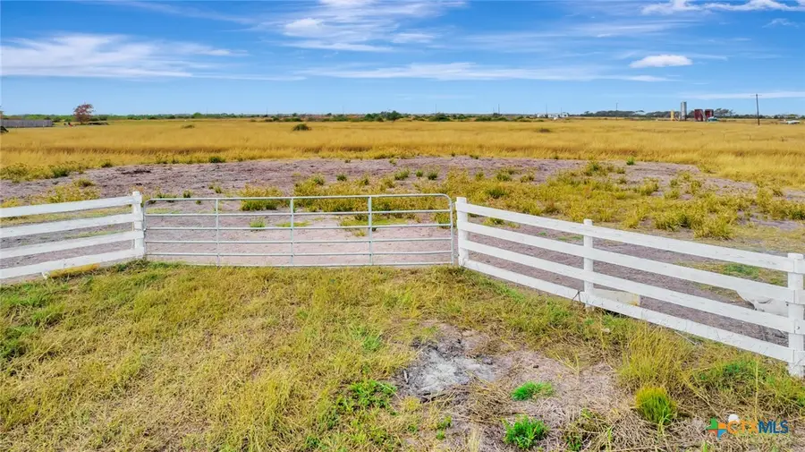 730 County Road 227, Ganado, TX 77962 - Image #2