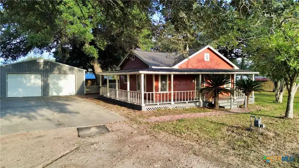 859 Refugio Highway, Victoria, TX 77905