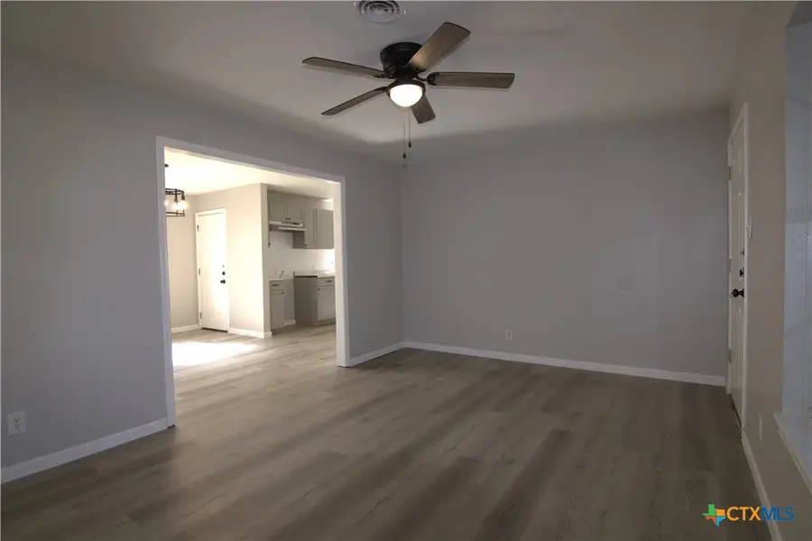 2212 Davis Drive, Killeen, TX 76543 - Image #2