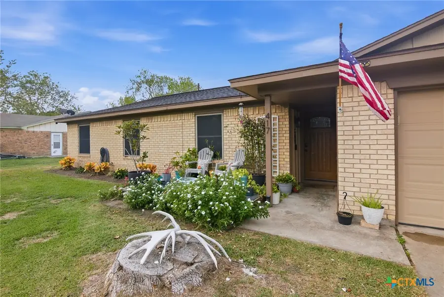 417 Dove, Victoria, TX 77905 - Image #2
