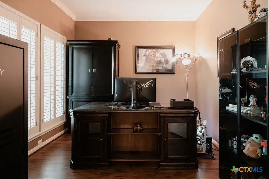 407 Woodway Drive, Victoria, TX 77904 - Image #3