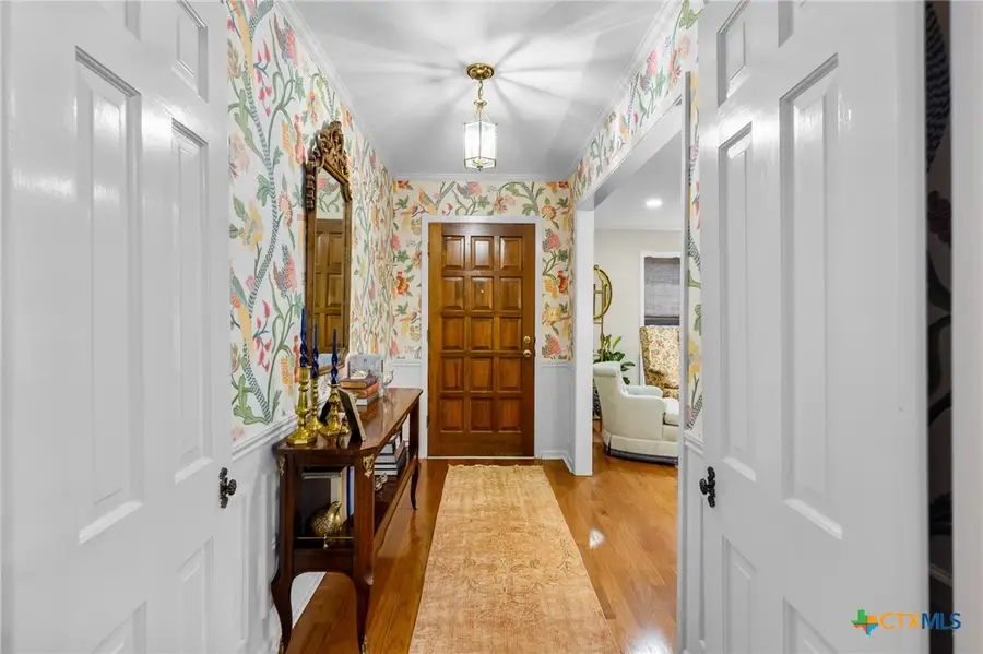 407 Pasadena Drive, Victoria, TX 77904 - Image #2