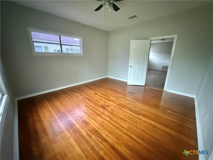 203 S 27th Street, Temple, TX 76504 - Image #3