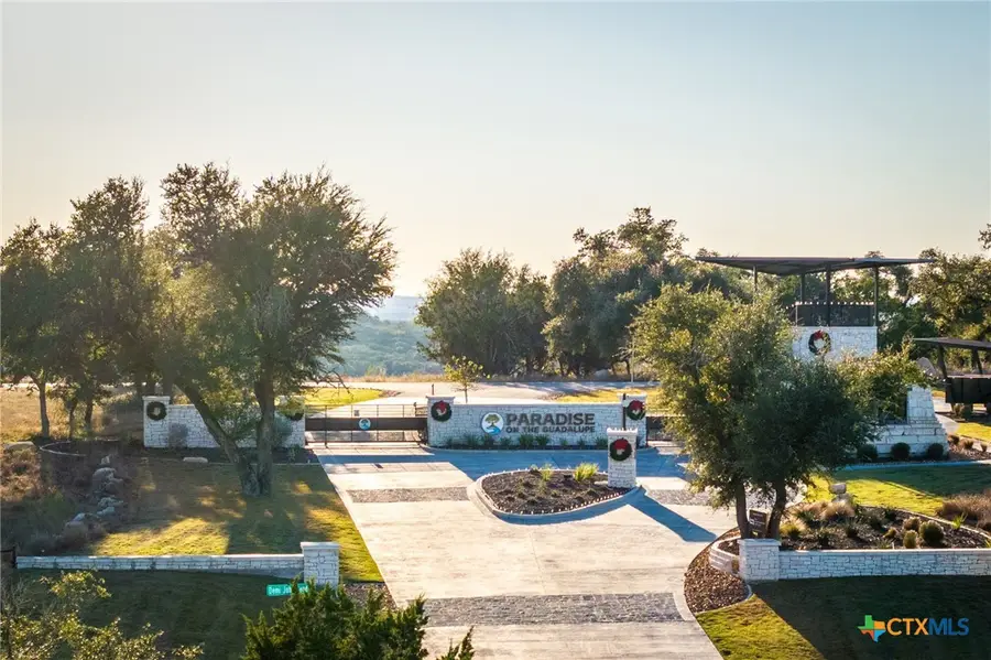 911 Enchanted View, Canyon Lake, TX 78133 - Image #2