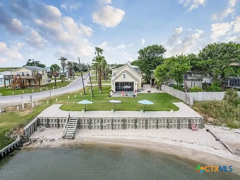 112 Wedig Street, Port Lavaca, TX 77979 - Image #2