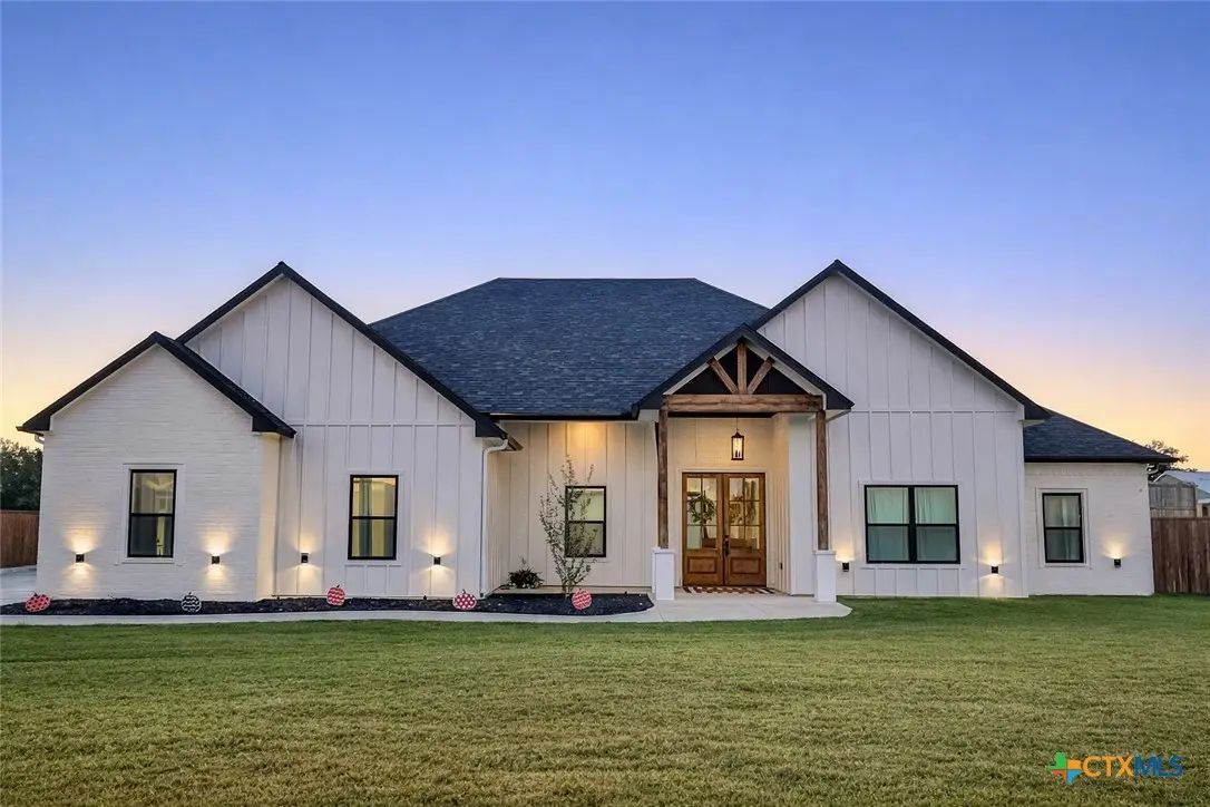 209 Comanche Drive, Gatesville, TX 76528 - #1