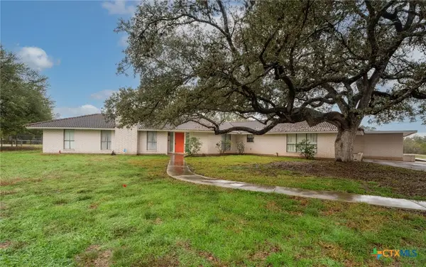 609 Rudeloff Road, Seguin, TX 78155