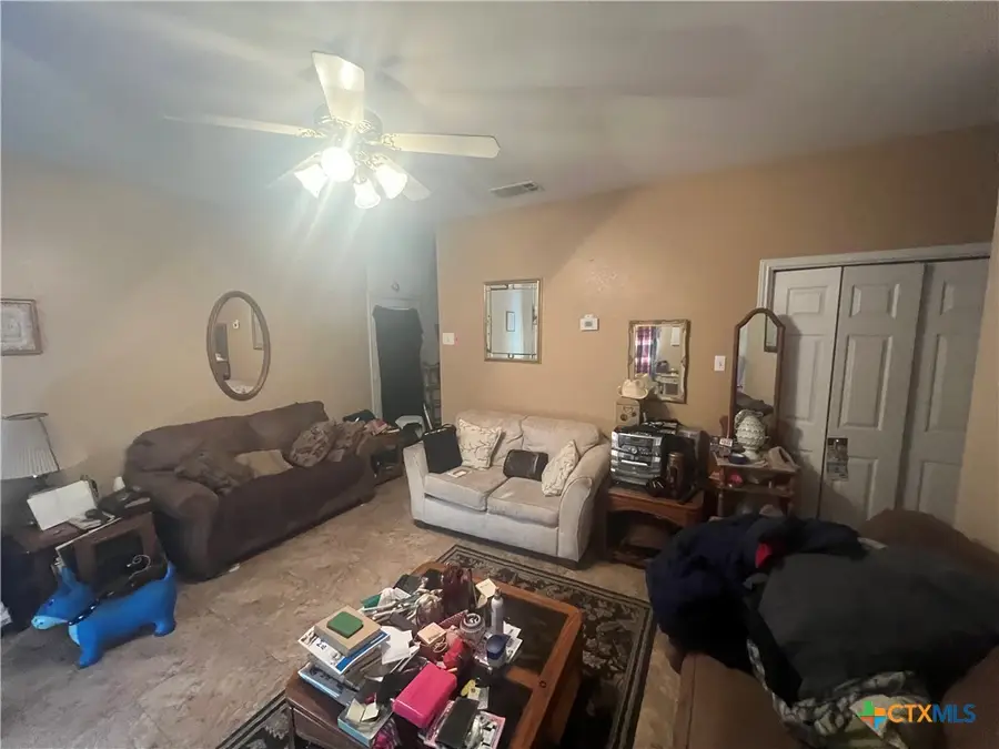 403 Davidson Drive, Taylor, TX 76574 - Image #3