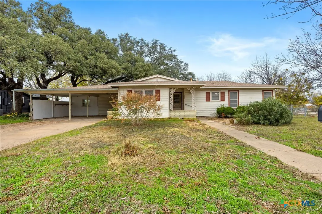 1002 W Woodlawn, San Saba, TX 76877 - Image #1
