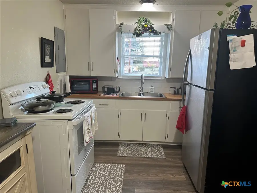 3081 S Stockdale Hwy. Street, Seguin, TX 78155 - #2