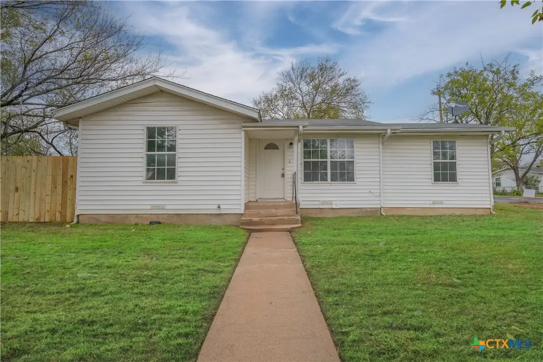 1102 S 3rd Street, Copperas Cove, TX 76522 - #1