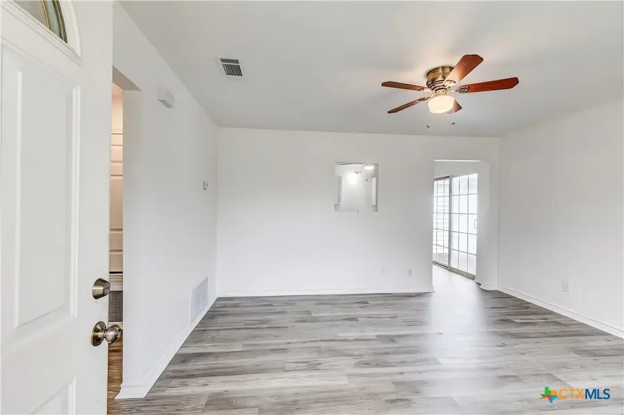 1102 S 3rd Street, Copperas Cove, TX 76522 - #2