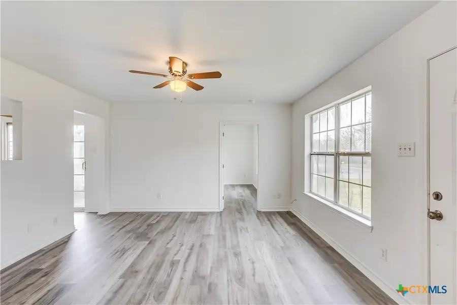 1102 S 3rd Street, Copperas Cove, TX 76522 - #3