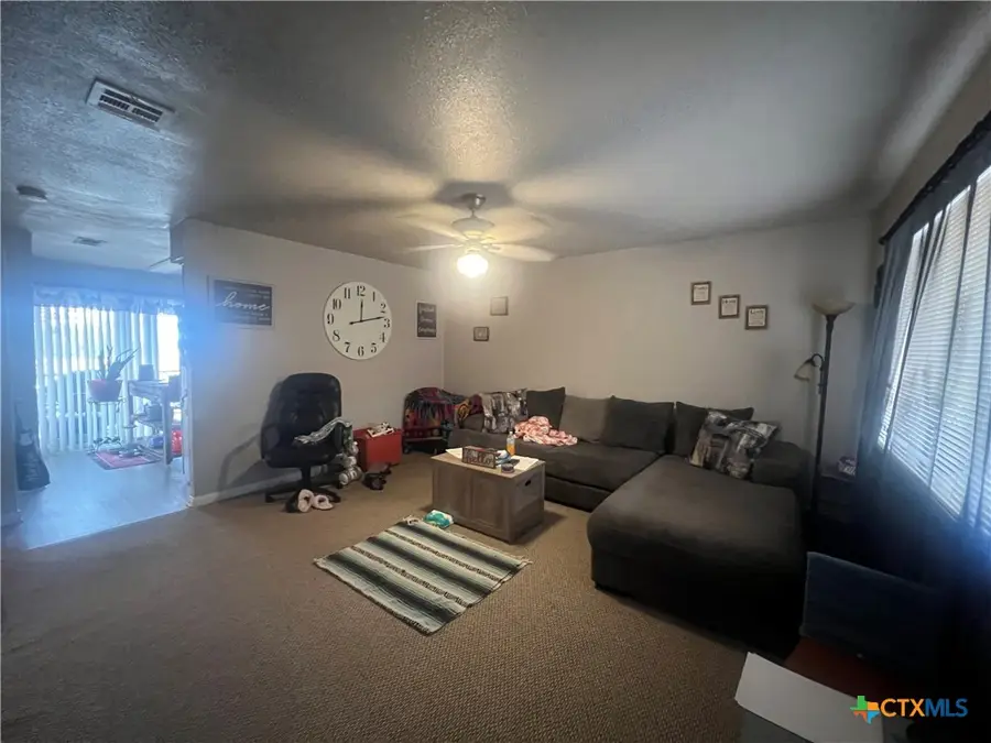 211 W Cardinal Lane, Harker Heights, TX 76548 - Image #2