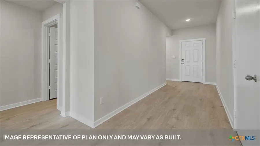 481 Kolbo Crossing Cove, Lockhart, TX 78644 - Image #3