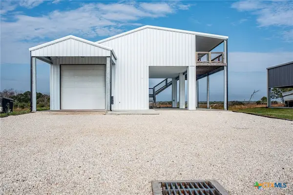 38 Penny Lane, Port O'Connor, TX 77982