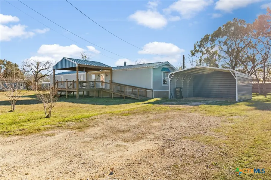 705 Peabody Street, Edna, TX 77957 - Image #2