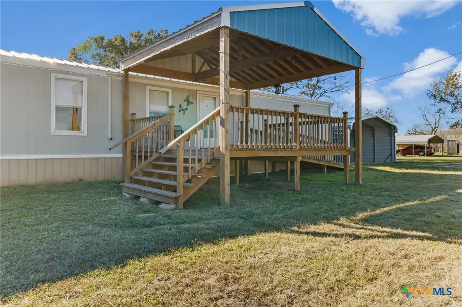 705 Peabody Street, Edna, TX 77957 - Image #3