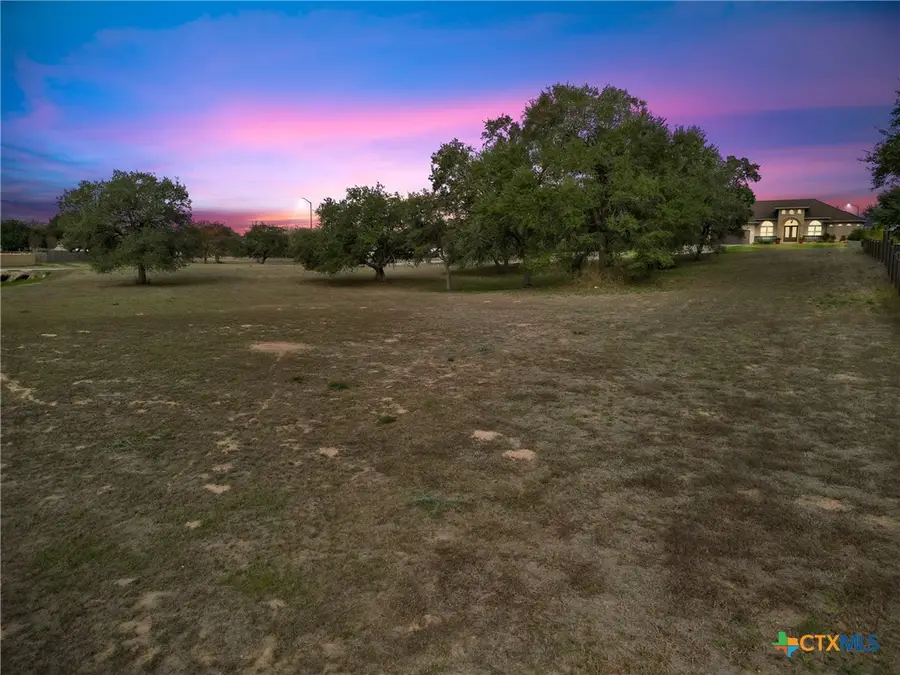101 & 103 Pin Oak Circle, Cuero, TX 77954 - Image #2