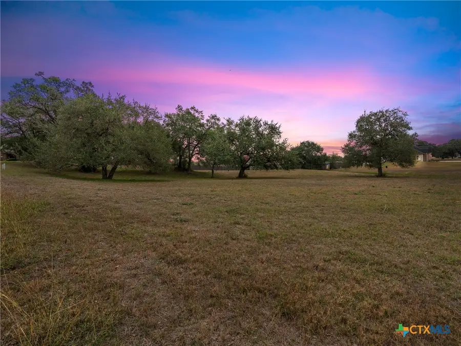 101 & 103 Pin Oak Circle, Cuero, TX 77954 - Image #3