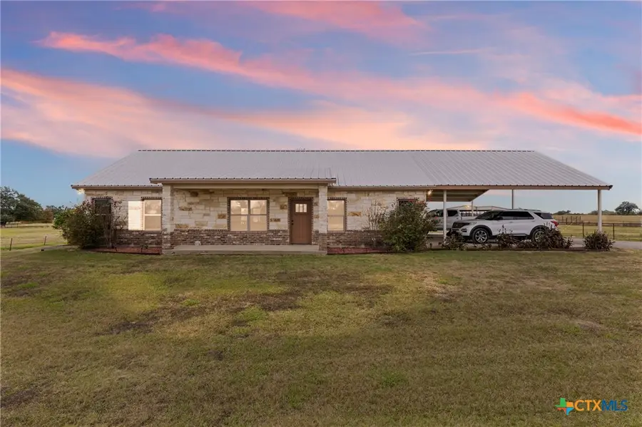 452 County Road 470, Chilton, TX 76632 - Image #2