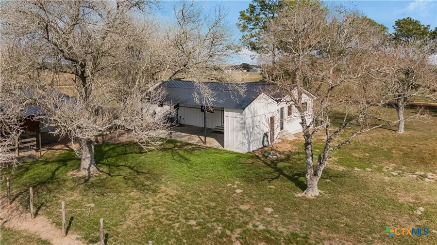 Address Withheld By Seller, Yoakum, TX 77995 - Image #2