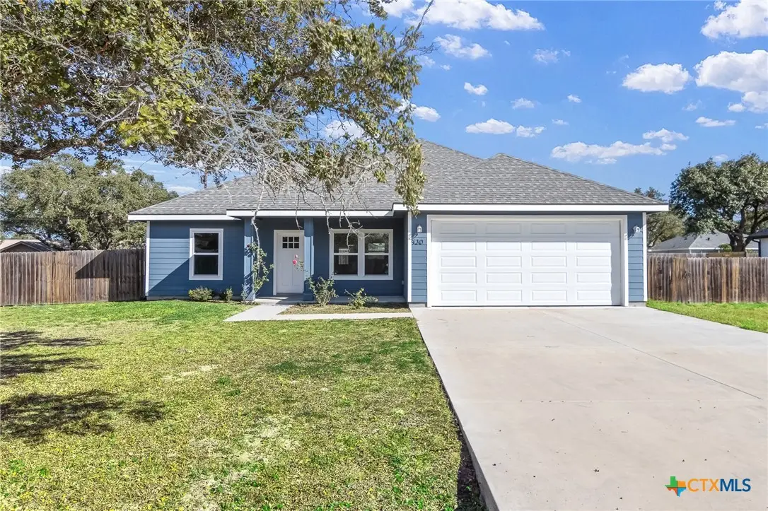 930 Redwood Avenue, Rockport, TX 78382 - Image #1