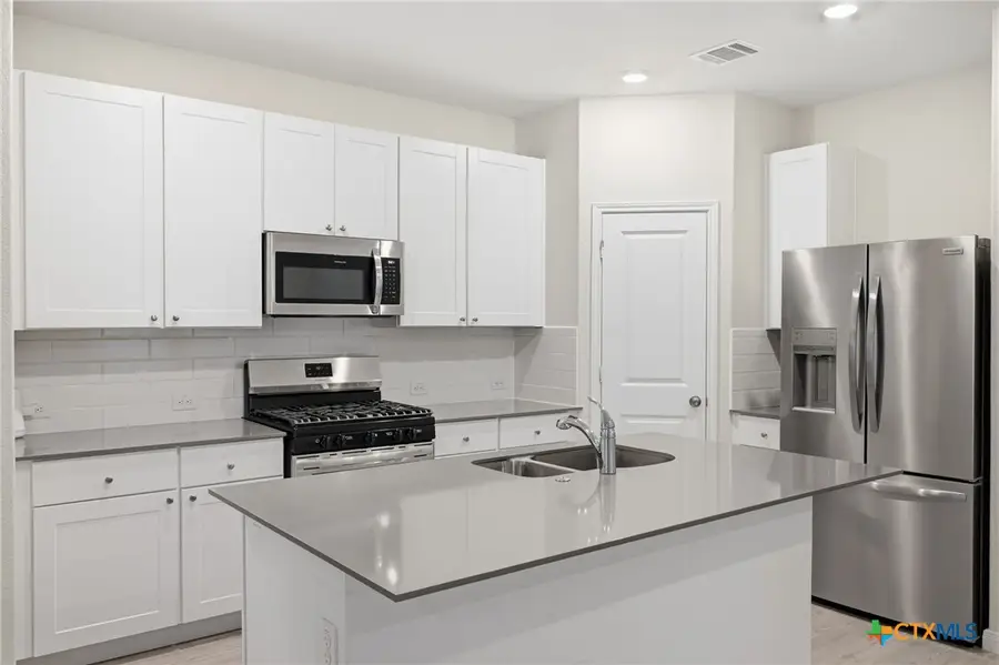 9149 Honey Mesquite, Seguin, TX 78155 - Image #2