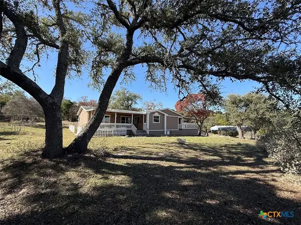 4551 Chamberlain Way, Canyon Lake, TX 78133