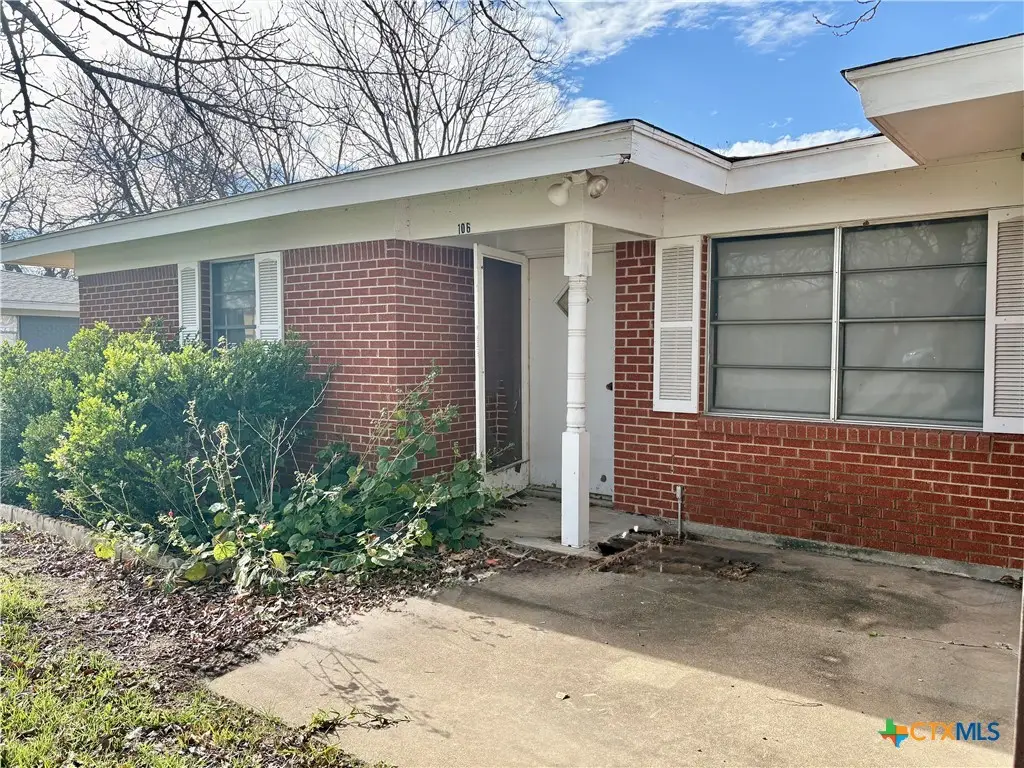 106 N 1st Street, Little River Academy, TX 76554 - Image #1